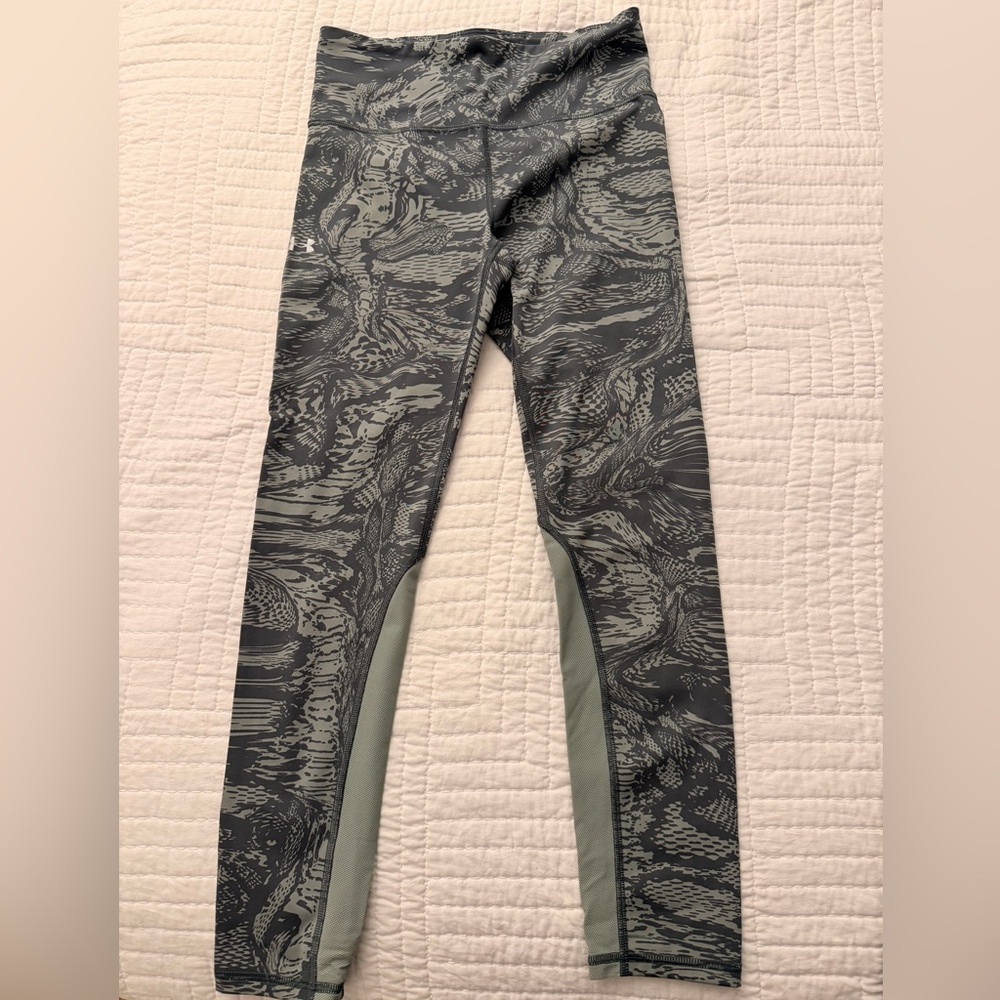 Under Armour Gray/Green Patterned Ankle Leggings